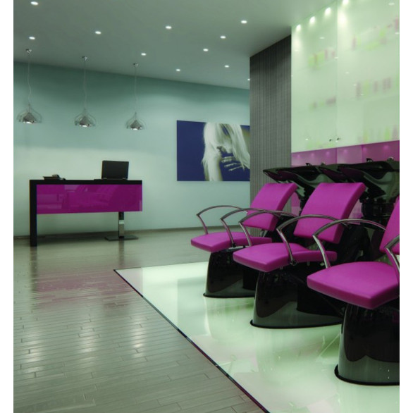 Lavacabezas Lybra en fucsia y negro con recepción al fondo