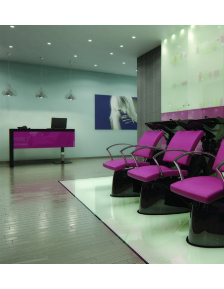 Lavacabezas Lybra en fucsia y negro con recepción al fondo