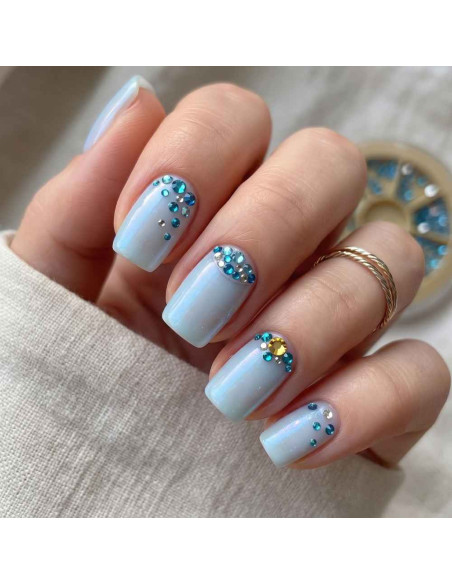 Art Nail carrusel de tachuelas azules pequeñas